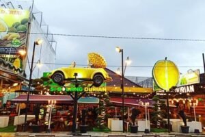 5 Lokasi Makan Durian Medan yang Sedang Hits