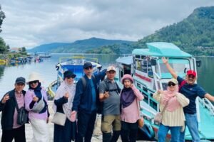 Mengapa Pelancong Datang Kembali ke Lake Toba
