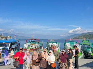 Trip Eksklusif Lake Toba