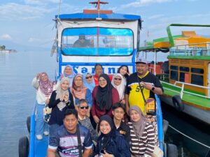 Danau Toba: Destinasi Alam yang Menyentuh Hati Pelancong