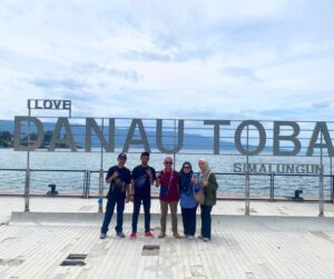 Liburan Santai di Danau Toba
