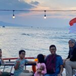 Keluarga Bahagia Saat Liburan